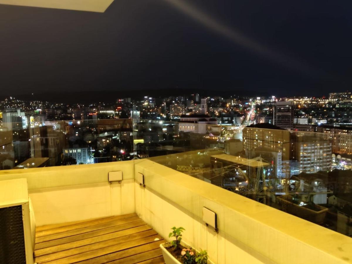 Luxury Sky View Apartment Pristina Kültér fotó