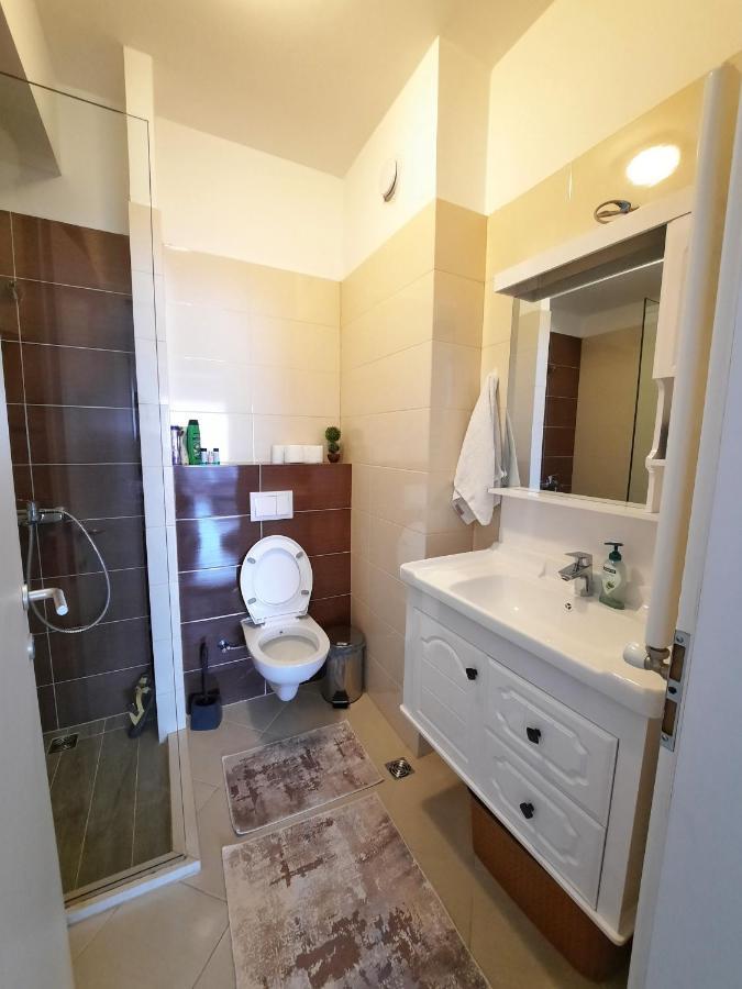 Luxury Sky View Apartment Pristina Kültér fotó