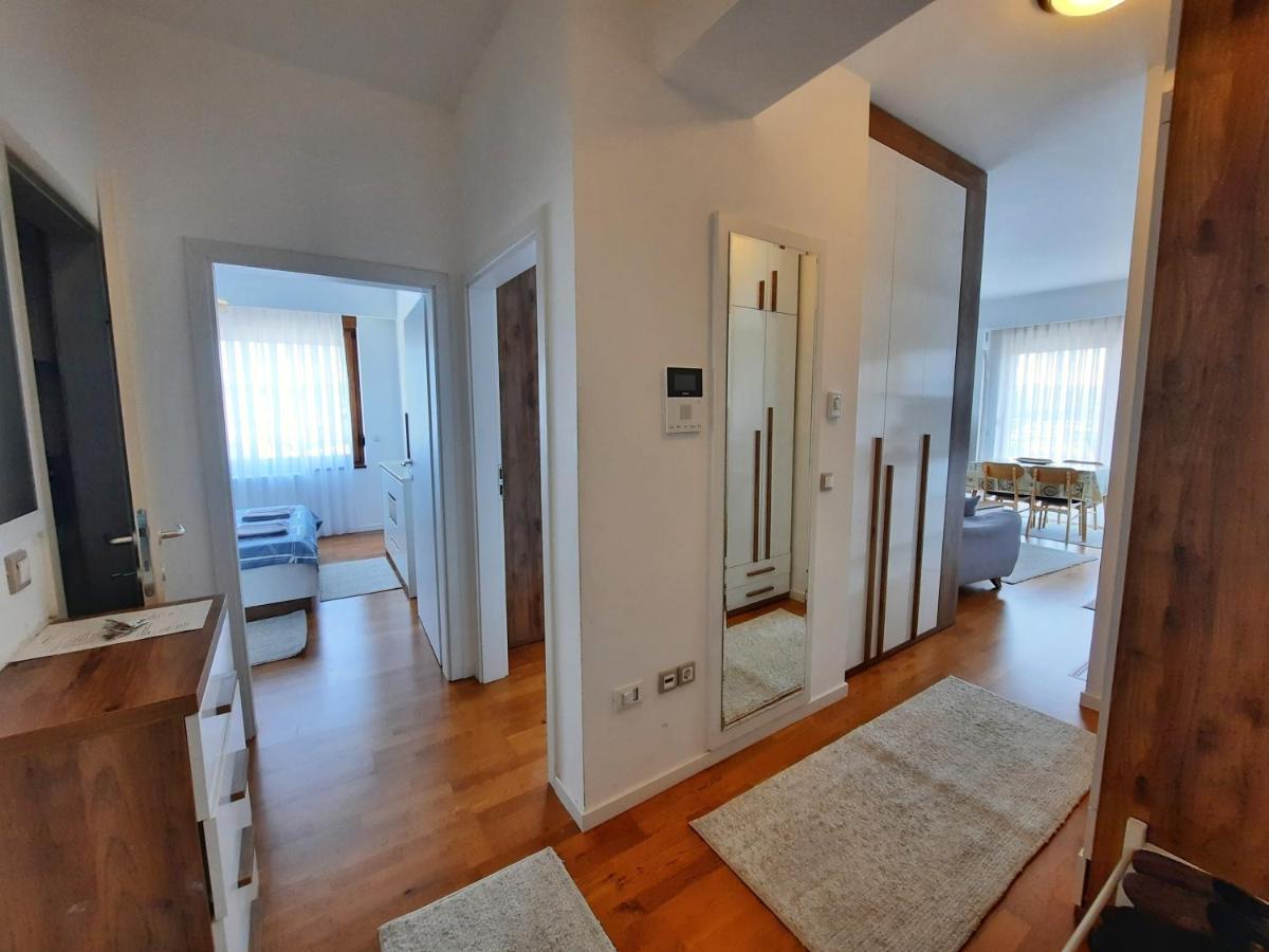 Luxury Sky View Apartment Pristina Kültér fotó