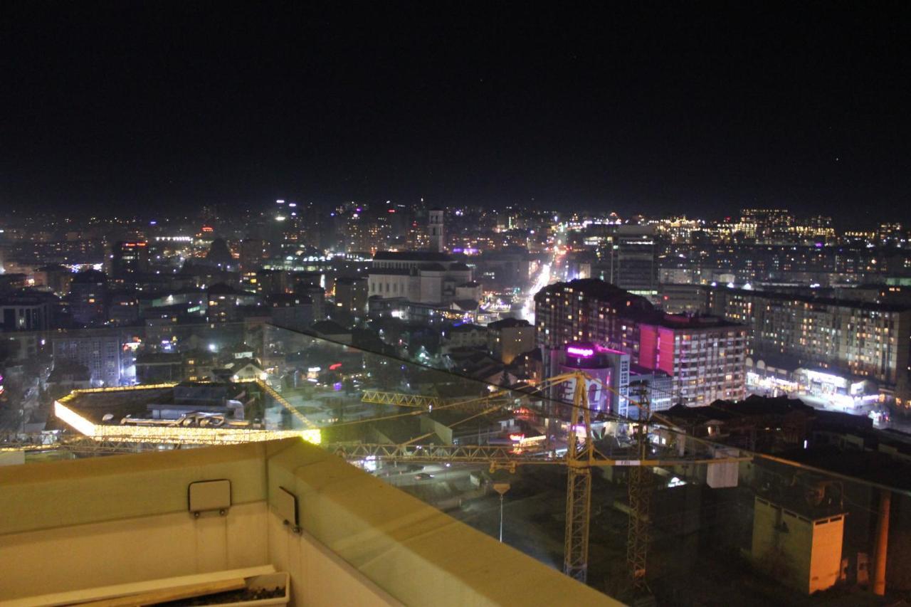 Luxury Sky View Apartment Pristina Kültér fotó