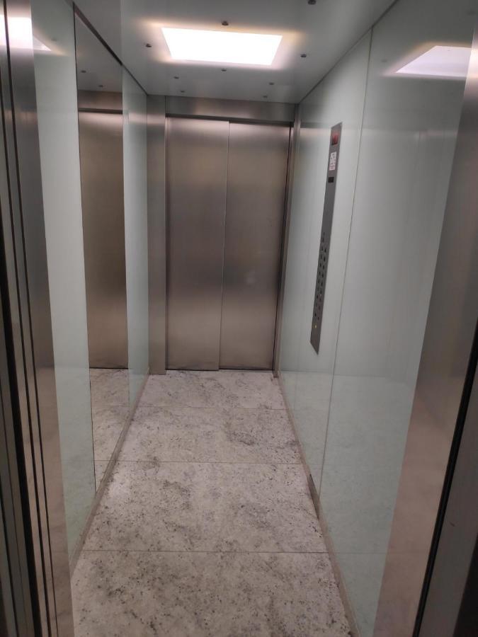 Luxury Sky View Apartment Pristina Kültér fotó