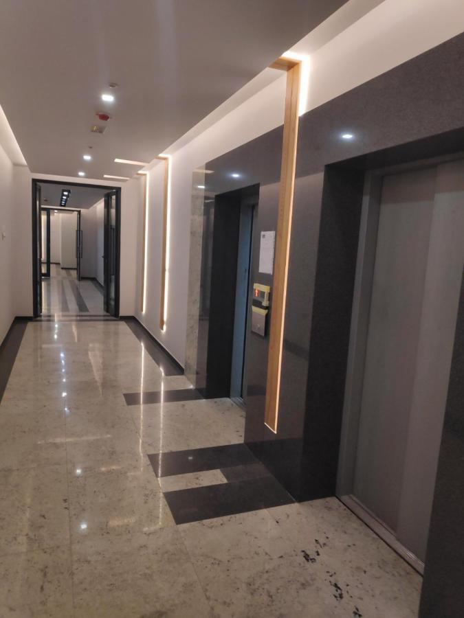 Luxury Sky View Apartment Pristina Kültér fotó