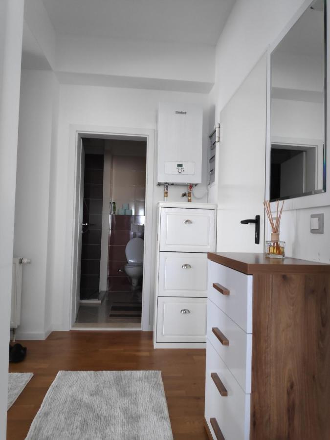 Luxury Sky View Apartment Pristina Kültér fotó