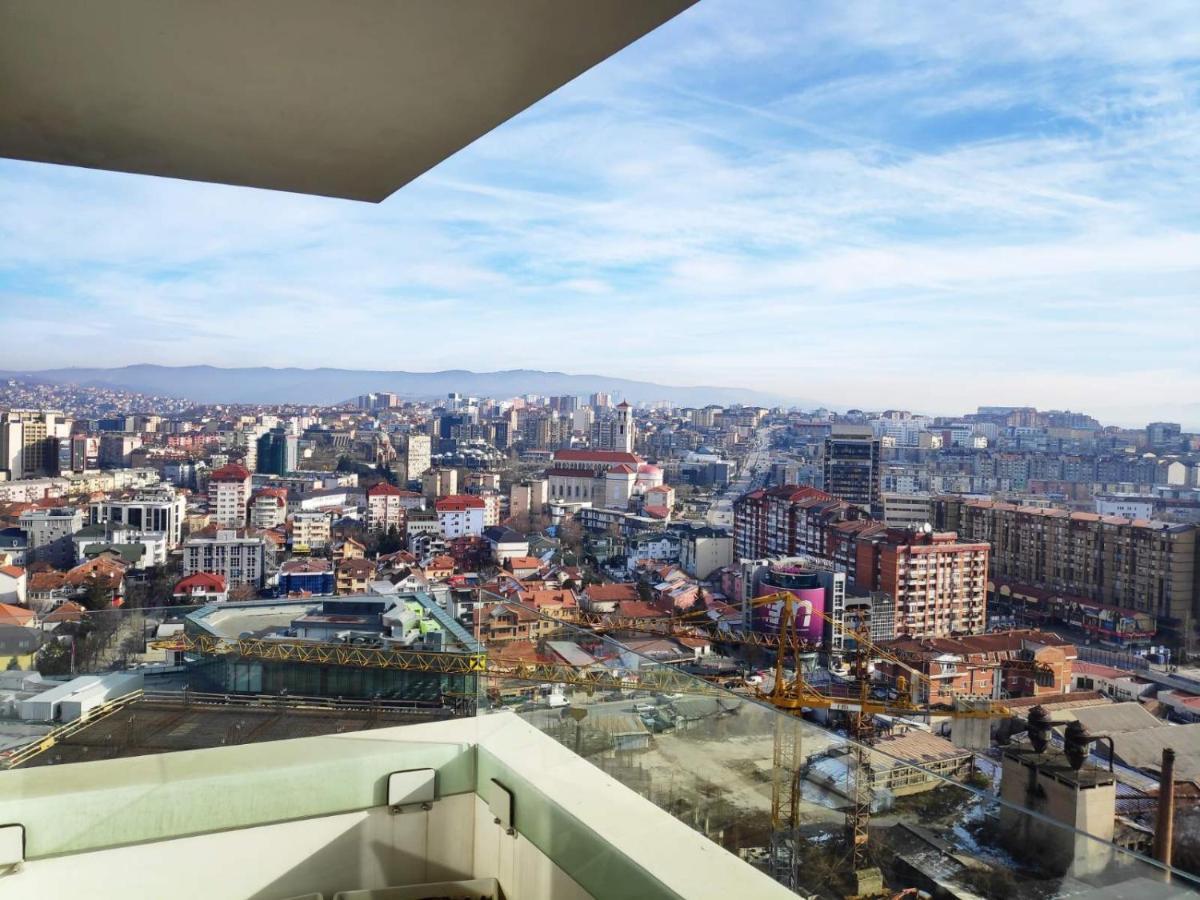 Luxury Sky View Apartment Pristina Kültér fotó